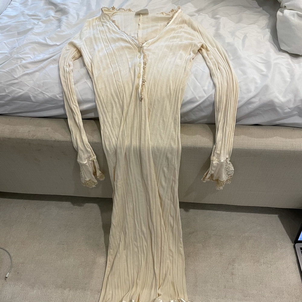 Cream colored maxi ribbed maxi dress